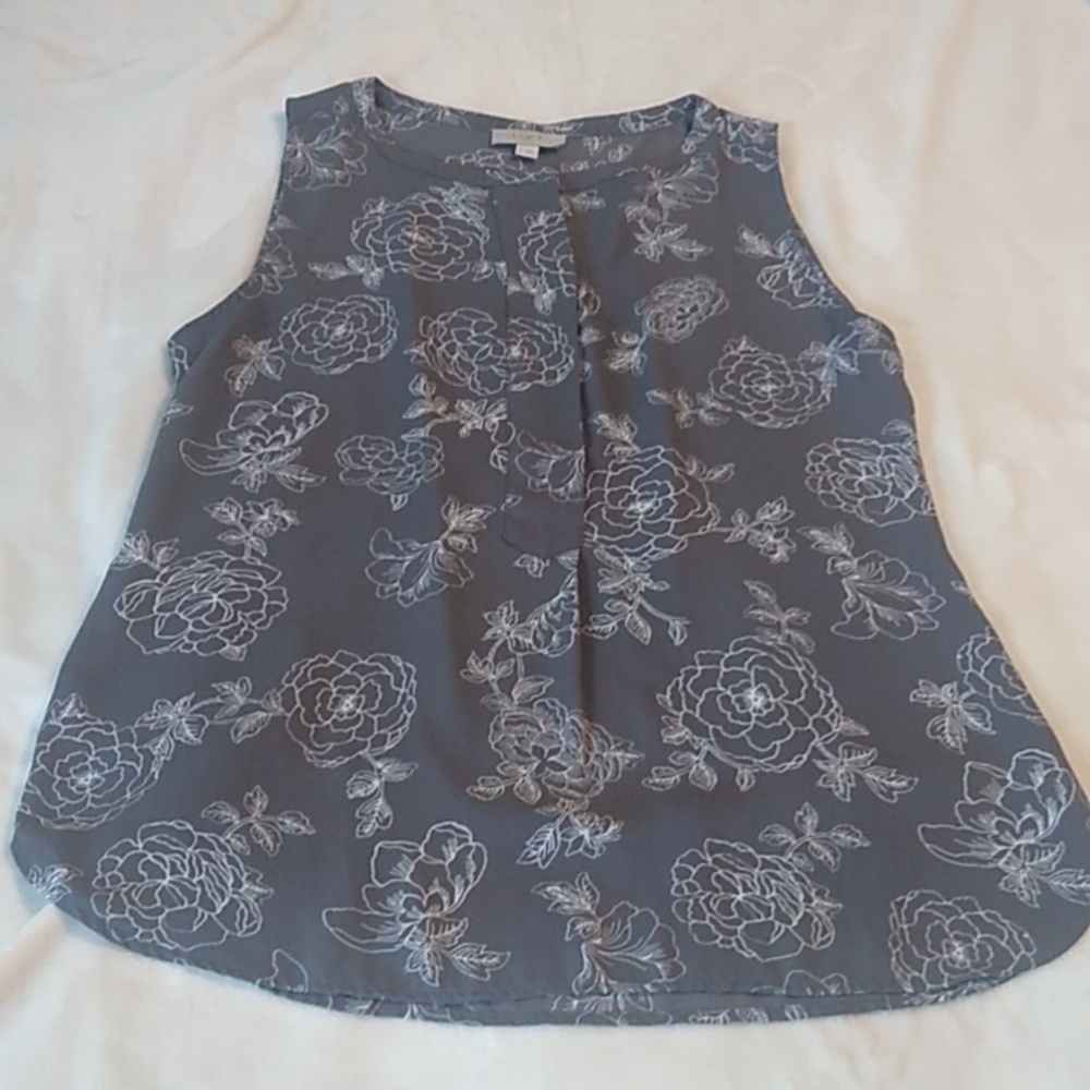 Loft Outlet Sleeveless Blouse, size M, easy care 100% polyester.